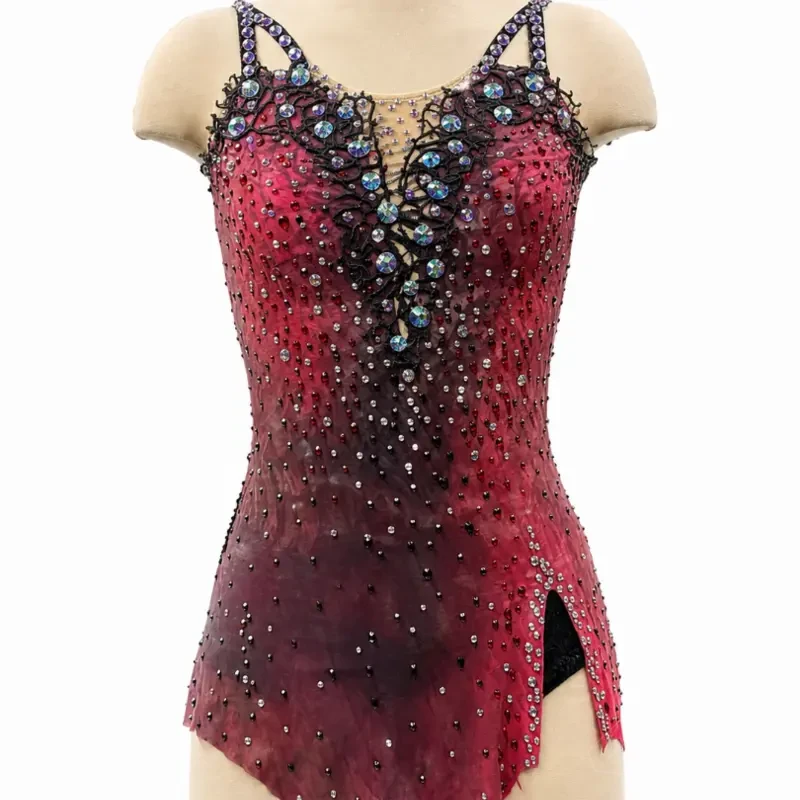 Бордово-чёрный купальник для художественной гимнастики со стразами Swarovski